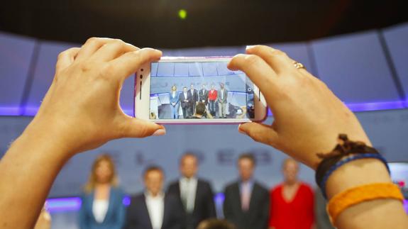 Momentos previos al debate.