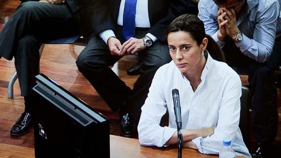 Corulla pide el indulto.