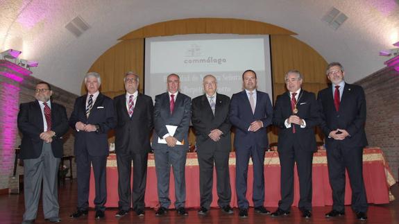 Imagen de algunos de los premiados en la gala celebrada ayer en la sede del Colegio de Médicos de Málaga.