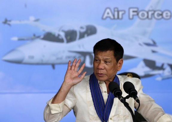 Duterte promete conceder el perdón presidencial a quienes maten a traficantes.