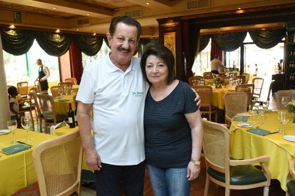 Bruno y Giuseppina Filippone, en su popular restaurante. :: josele-lanza
