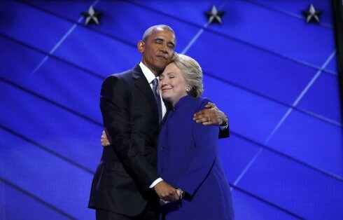 Obama y Clinton quieren renovar el mandato demócrata el 8 de noviembre. :: jim young / reuters