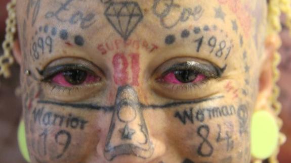 Lidia Reyes, la reina europea del tatuaje, se quita la piel