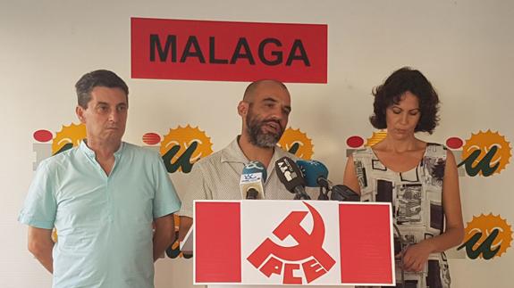 Centella expresa en Málaga la preocupación del PCE por la situación política actual
