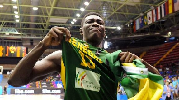 El nuevo jugador del Unicaja, Hamady N’Diaye, en un partido con la selección de Senegal. 