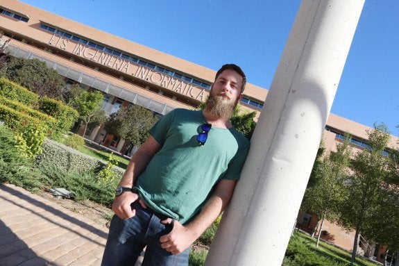 La Universidad de Málaga gradúa a su primer ingeniero bioinformático