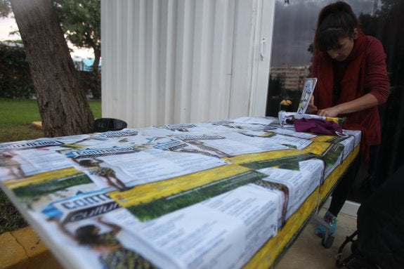 Preparativos de una de las actividades del Contenedor. 