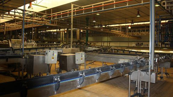 Dcoop compra a Deoleo la envasadora de Antequera