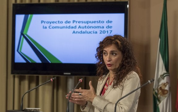 La Junta recupera la inversión, con un gasto de 3.668 millones en 2017