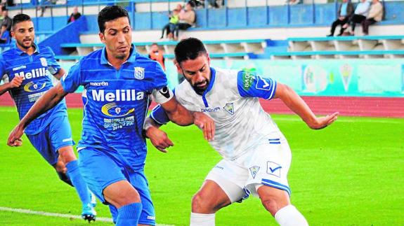 En el grupo IV de Segunda B lidera la clasificación el Marbella 