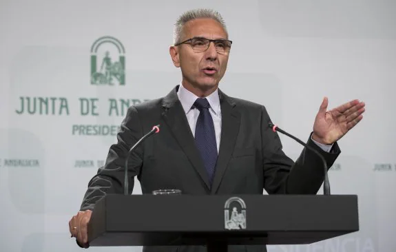 El portavoz del Ejecutivo andaluz, Miguel Ángel Vázquez. :: efe
