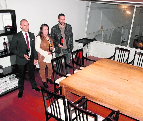 La joven empresaria Marta Valle, al frente del Hotel Bodega El Juncal