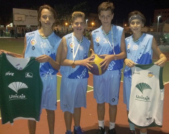Cuatro jugadores del EBG Málaga cumplen su sueño