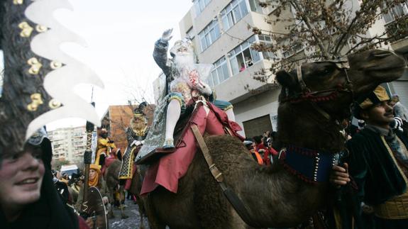Horario y recorrido de las cabalgatas de los Reyes Magos en los barrios de Málaga 2017