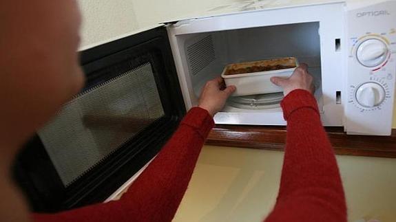 Trucos para recalentar las sobras en el microondas y que sigan perfectas