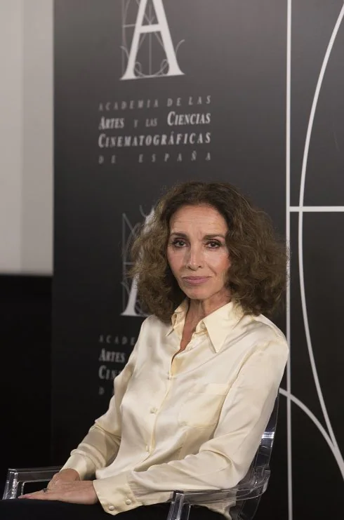 Ana Belén ayer en la sede de la Academia de Cine, que le concede un Goya de Honor . :: Virginia Carrasco
