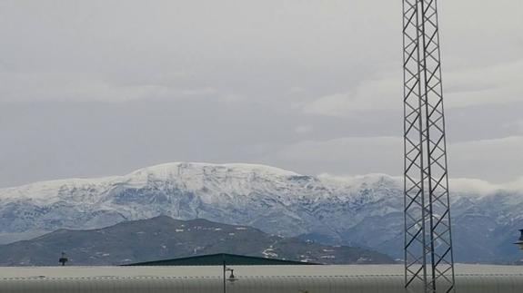 La Maroma, vista desde la costa de Algarrobo