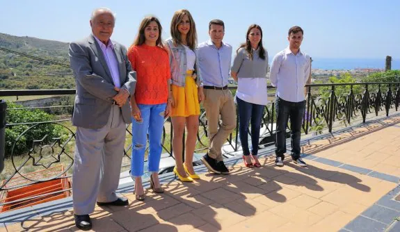 Manuel Palomas, Mari Ángeles Ruiz, Sandra Extremera, Óscar Medina, Paola Moreno y José Fernández. :: e. c.

