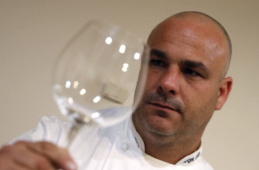 Ángel León ilumina con luz abisal un Madrid Fusión conquistado por fermentos