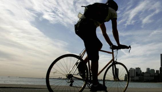 Dos obras permitirán recorrer en bici o pie 16 kilómetros de la Costa del Sol