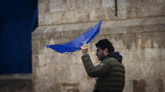 Este viernes se esperan cielos cubiertos desde primeras horas del día 