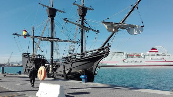 La Nao Victoria, en el Puerto de Málaga.. 