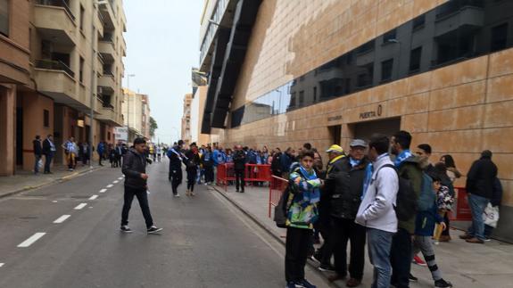 Cerca de 300 aficionados malaguistas, en el campo del Villarreal