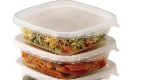 5 comidas que no deberías meter en un tupper de plástico