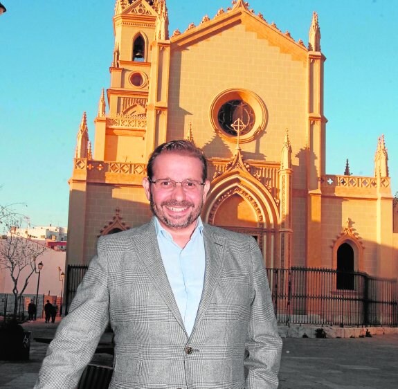El hermano mayor del Cautivo, Ignacio Castillo, lleva un año al frente de la corporación trinitaria. :: eduardo nieto