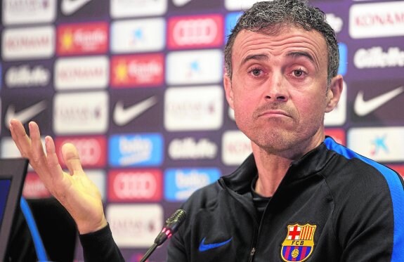Luis Enrique, técnico del Barça, durante la rueda de prensa previa al choque. :: Quique García. Efe