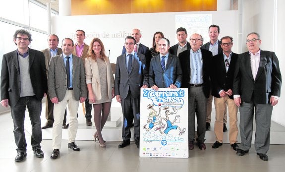 Entidades y medios colaboradores con la II Carrera de la Prensa, ayer en la Diputación. 