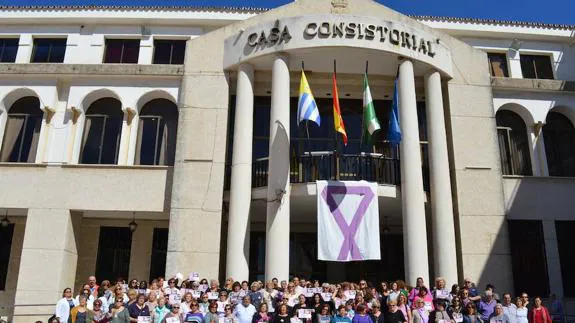 Rincón de la Victoria se suma al paro internacional del Día de la Mujer para reivindicar la igualdad entre hombres y mujeres