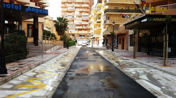 ABIERTA LA CALLE JAÉN DE FUENGIROLA TRAS SU REFORMA