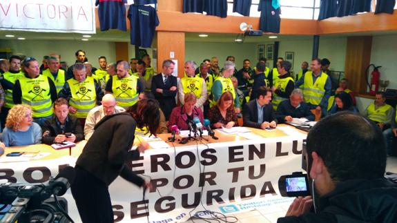 Los portavoces de los grupos de la oposición municipal, esta mañana en rueda de prensa. 