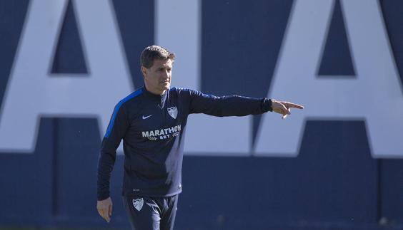 Míchel, durante el entrenamiento de ayer. 