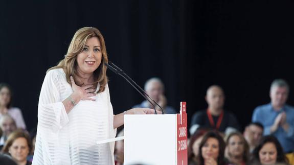 Susana Díaz, ayer, en Santa Cruz de Tenerife. 