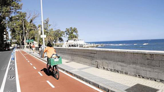 Entre las actuaciones se incluye el mantenimiento de los carriles bici.