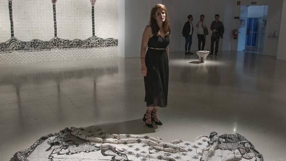 Paloma de la Cruz, en la exposición.