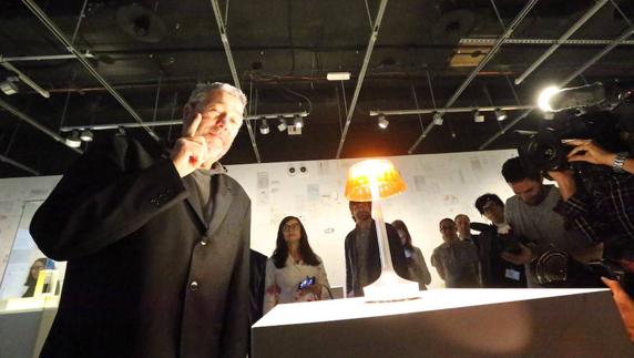 Phillipe Starck, en la inauguración de la muestra. 