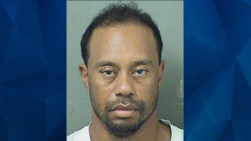 Foto de la ficha policial del golfista tras ser arrestado cerca de su residencia en Miami. 