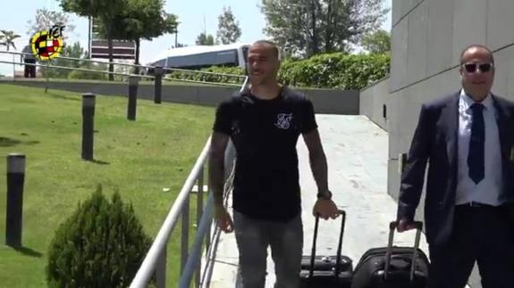 Sandro se incorpora a la concentración de la selección sub-21