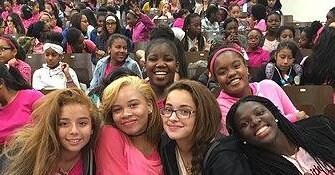 Éxito. Alumnas del Young Women's Leadership School de Nueva York, en el salón de actos. 