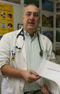Javier Pérez Frias: «Muchos asmáticos no saben que lo son o no siguen la terapia adecuada»