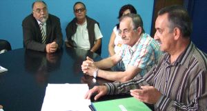 Los vecinos de San José Artesano piden autorización para organizar un 'karaoke'