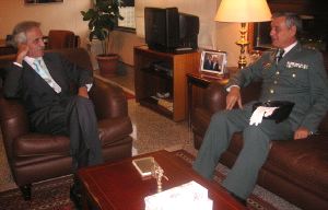 ENCUENTRO. Manuel Davó y Fernández Chacón, ayer. / SUR