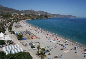 SERVICIOS. La playa de Burriana aglutina la mayoría de opciones naúticas. / ANTONIO CHAVES