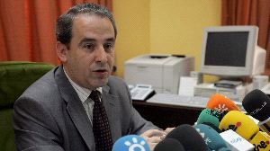 JUEZ DECANO. Manuel Caballero-Bonald. / SUR. ARCHIVO