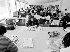 La UCA adaptará Enfermería y Fisioterapia a una licenciatura de cuatro años a partir de 2009