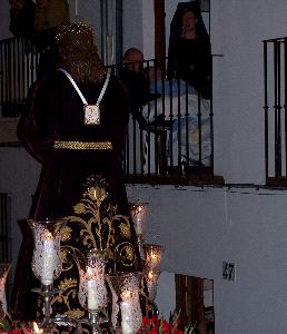 SAETAS. Cante de Remedios Cañizares durante la visita a 'El Niño'.