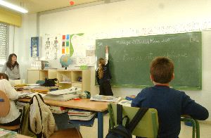 BILINGÜE. El colegio público Lex Flavia Malacitana lleva diez años impartiendo las clases en español e ingles.